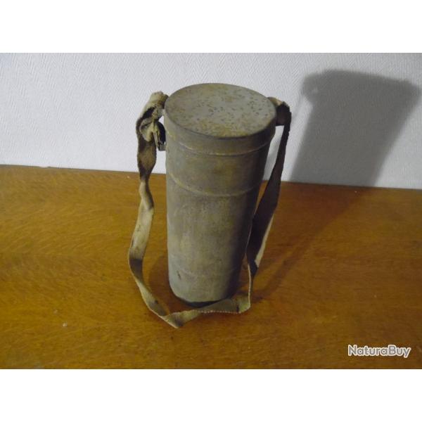 MASQUE A GAZ FRANCAIS 2�me GUERRE BOITE AVEC SANGLE NON CASSER P T