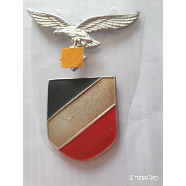 Paire d'insignes m�talliques casque tropical Allemand ww2 en reproduction  P12