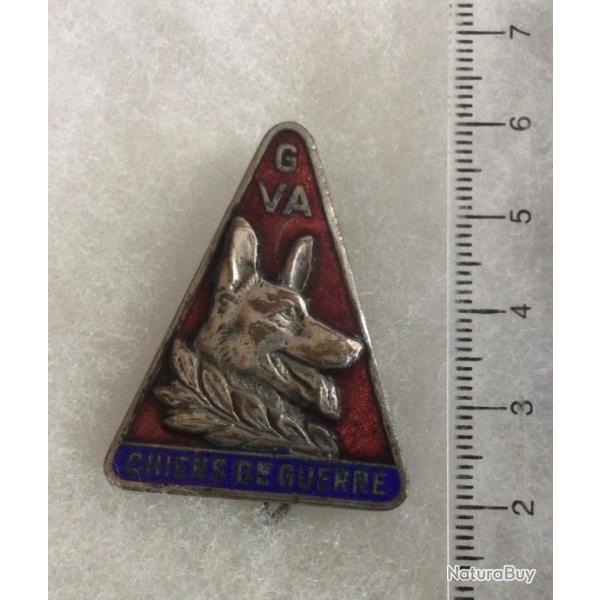 FRANCE insigne  10� Groupe V�t�rinaire Autonome, sigle G.V.A �mail  Drago 416