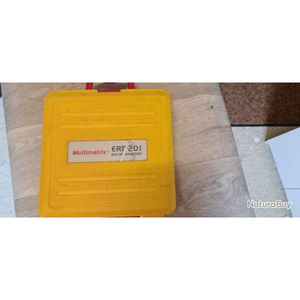 Tellurom�tre (Testeur de r�sistance de mise � la terre num�rique ERT 201)