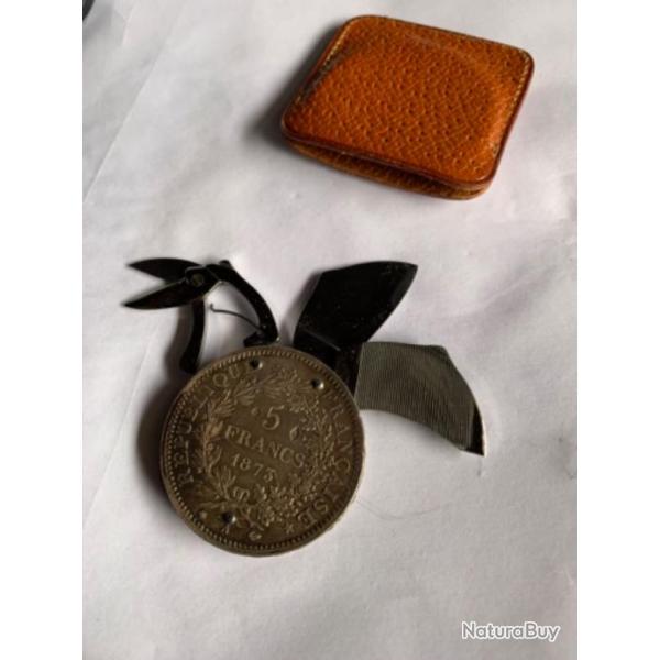 Couteau Monnaie argent onglier multi lame