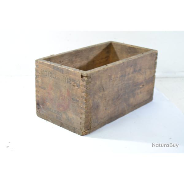 Caisse vide bois de 500 cartouches am�ricaines calibre 12mm 356 4.. Winchester ? Marlin ? ancienne