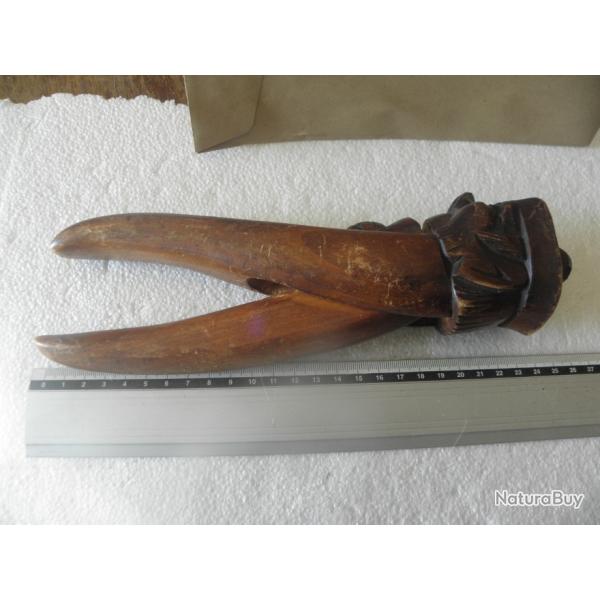 Grand casse-noisettes antiques de la Fort-Noire .2