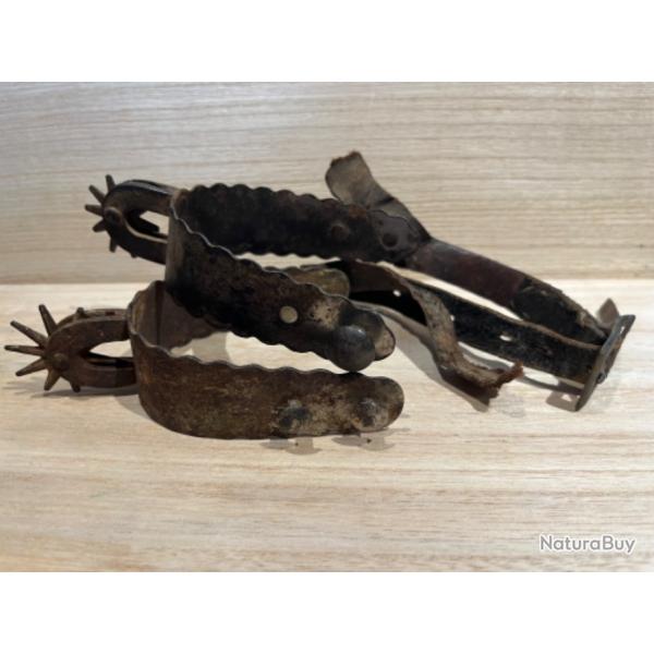 Authentique et rare paire d �perons mod�le eur�ka 19 eme mod�le avec vagues plus rare , introuvable