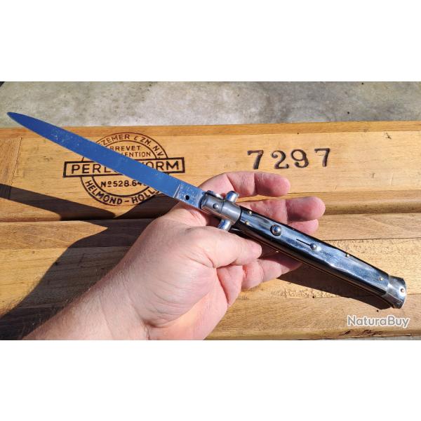 Couteau automatique B. ROSFREI, mitre droite rotative, c�tes en ac�tate de cellulose, neuf, 33cm