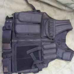gilet tactical noir UTG