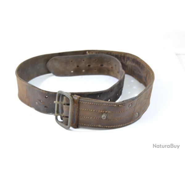 Ancien ceinturon cuir d'officier Fran�ais Premi�re Guerre Mondiale. WW1 1914 1918. Mauvais �tat
