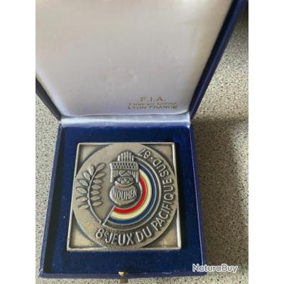 Médaille Coloniale/AgrafeClapet TUNISIE-ILES MARQUISES-NOUVELLE CALEDONIE Argent | Médailles