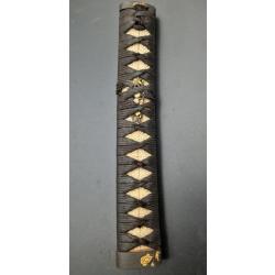 TSUKA POIGNEE DE SABRE JAPONAIS KATANA MOTIF PIVOINES Collection Tr&egrave;s bon Japon XIX eme