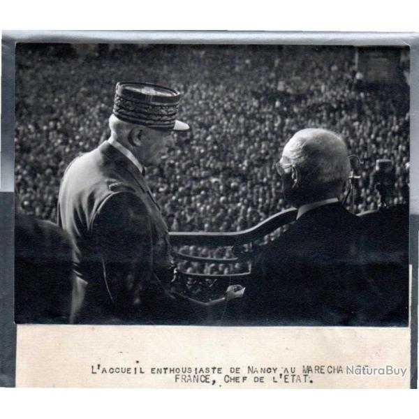 le mar�chal p�tain � nancy schmidt maire de nancy et foule place stanislas photo de presse