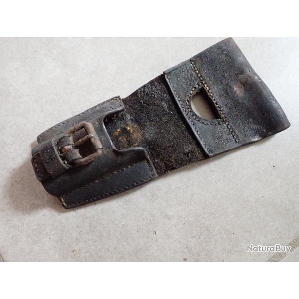 1881 Porte fourreau pour glaive, ba�onnette de fusil, mousqueton suisse Vetterli ou 1889 RUBIN
