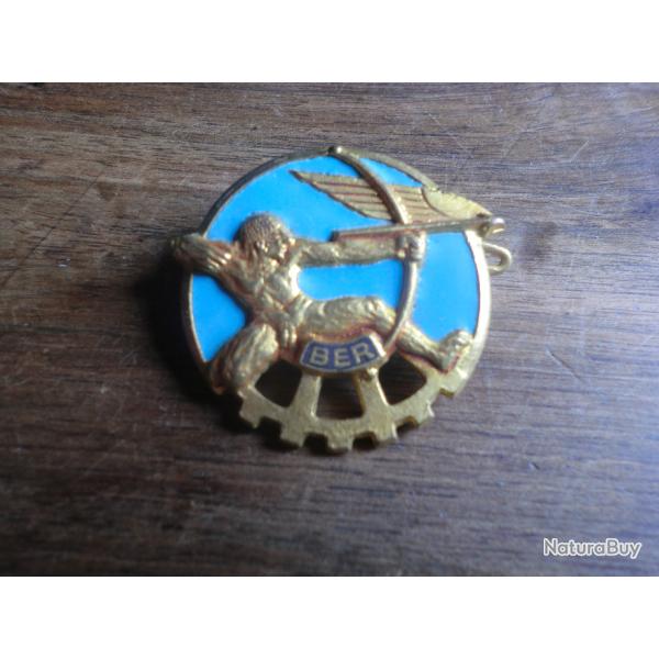 insigne �cole militaire  base a�rienne 721 rochefort / paris courtois