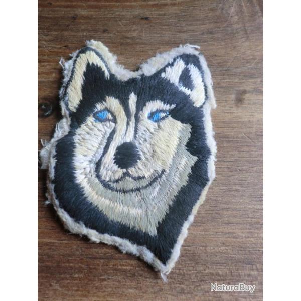 �cusson brod�e husky