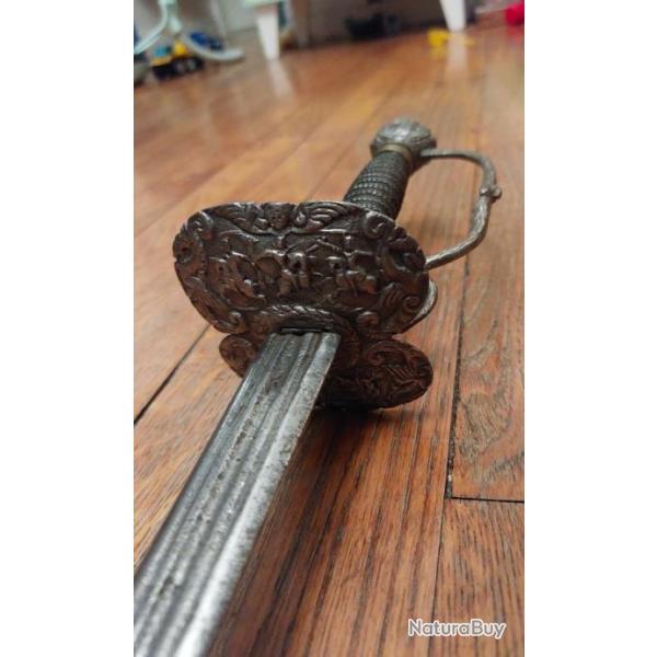 pe  la mousquetaire poque XVIIeme vers 1650 1660 monture fer dcor cisel