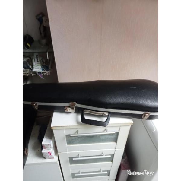 violon avec coffret d'origine �tat neuf jamais servie