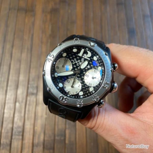 MONTRE AUTOMATIQUE CORUM BUBBLE FOND CARBON CHRONOGRAPHE