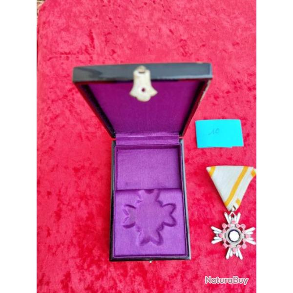 Ordre m�daille japonaise ordre du tr�sor sacr� 6�me classe WW2 argent 10