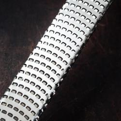 RAPE &Agrave; ZESTER MICROPLANE Noire