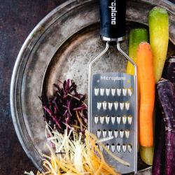 RAPE MICROPLANE GOURMET CAROTTES R&Acirc;P&Eacute;ES