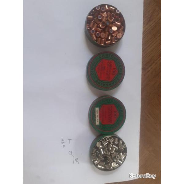 Vend deux bo�tes d amorce ancienne pour fabriquer des cartouches de chasse ,en tr�s bonne �tat