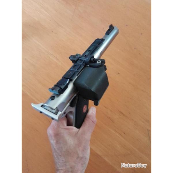 R�cup�rateur de douilles pour Ruger Mark 1 - 2 - 3 & 4 �quip� d'un rail picatinny