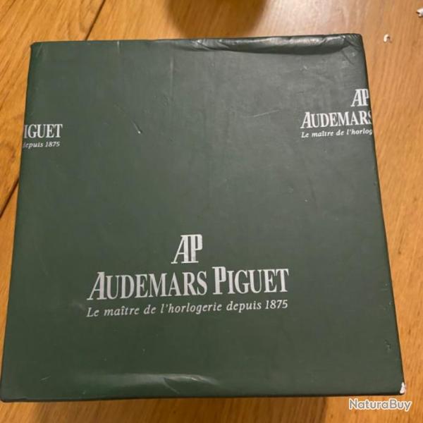 BO�TE MONTRE AUDEMARS PIGUET ROYAL OAWK + SURBOITE ET MANUELLE D'INSTRUCTION