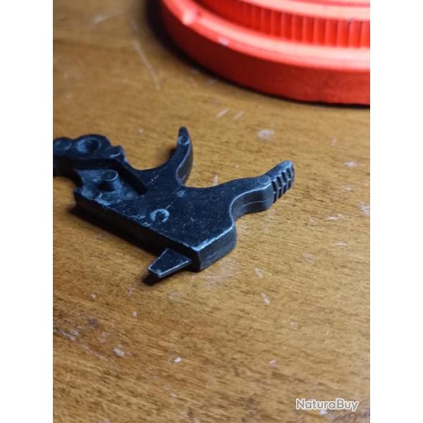 Pistolet Revolver d' Alarme - Pi�ce - Chien n� 7