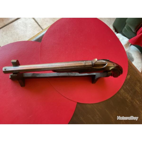 Pistolet de salon de marque flobert, pas de prix de r�serve