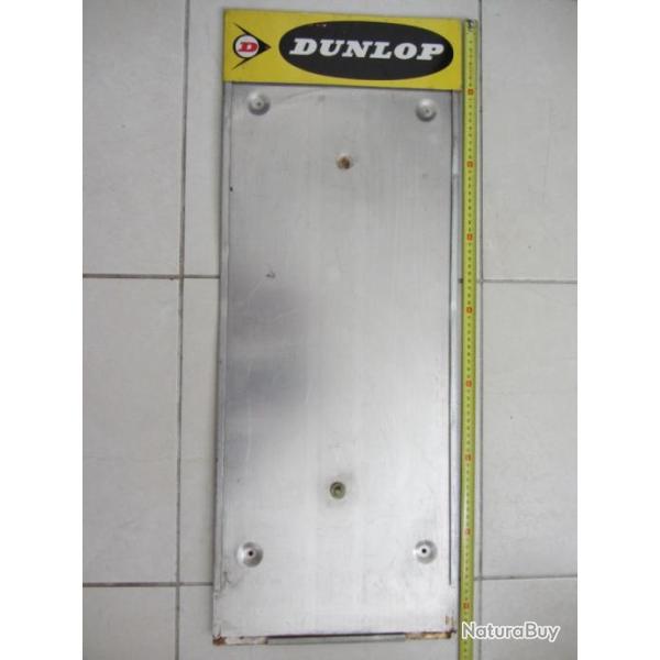 Plaque t�le Dunlop pression pneus 1960