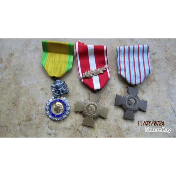 3 m�daille (s) valeur militaire Alg�rie palme croix combattant AFN Afrique du Nord