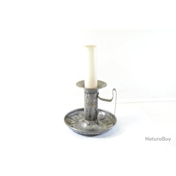 Bougeoir style m�di�val en fer d�cor�. D�coration chateau, reconstitution historique Moyen Age