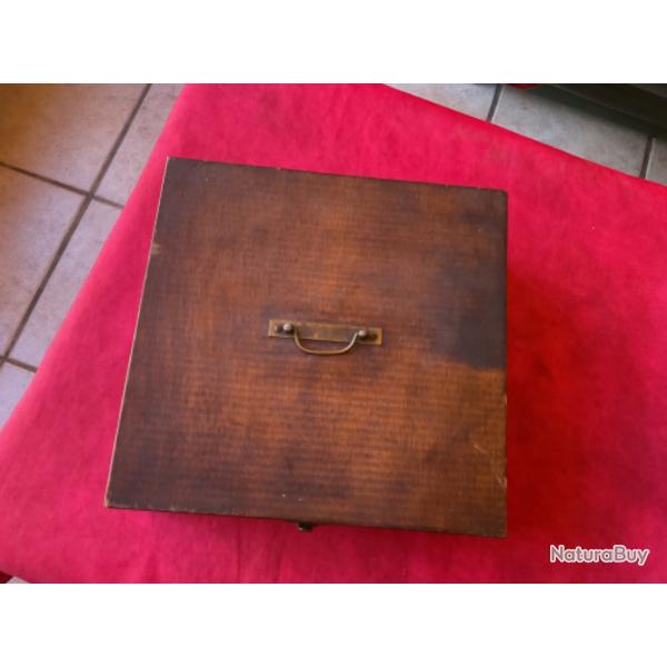Bo�te en bois pour munitions ou autres, pas de prix de r�serve
