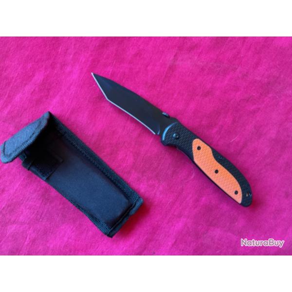 Couteau de ceinture avec son �tui en cordura, jamais servi, pas de prix de r�serve