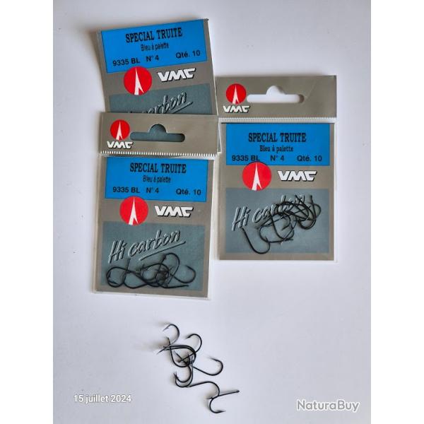 Lot de 30 hame�ons truite National 9335 VMC, taille 4