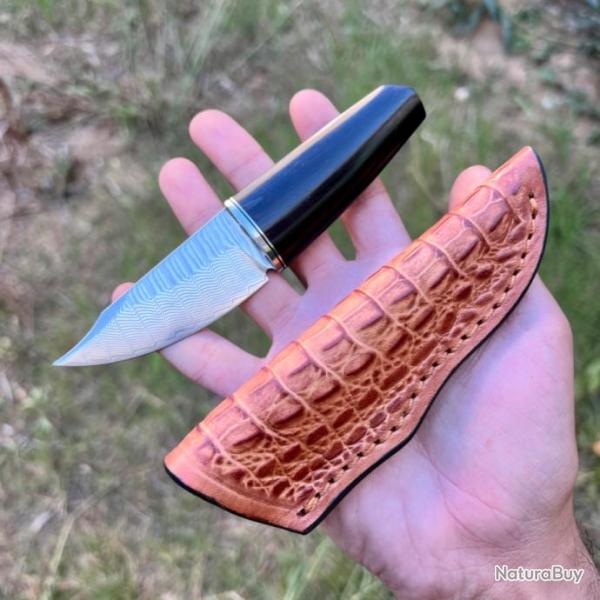 Petit couteau acier damas style japonais avec son �tui custom