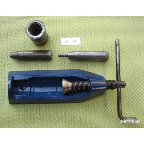 Baisse  de  prix...  Presse  R�calmorce  de  Manufrance  avec  outils  pour  cal  16