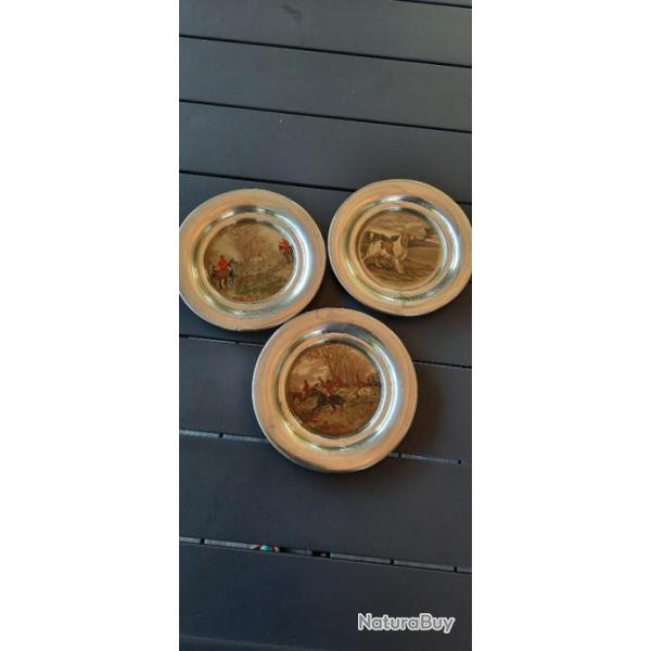 Sous verre en �tain motif sc�ne de chasse