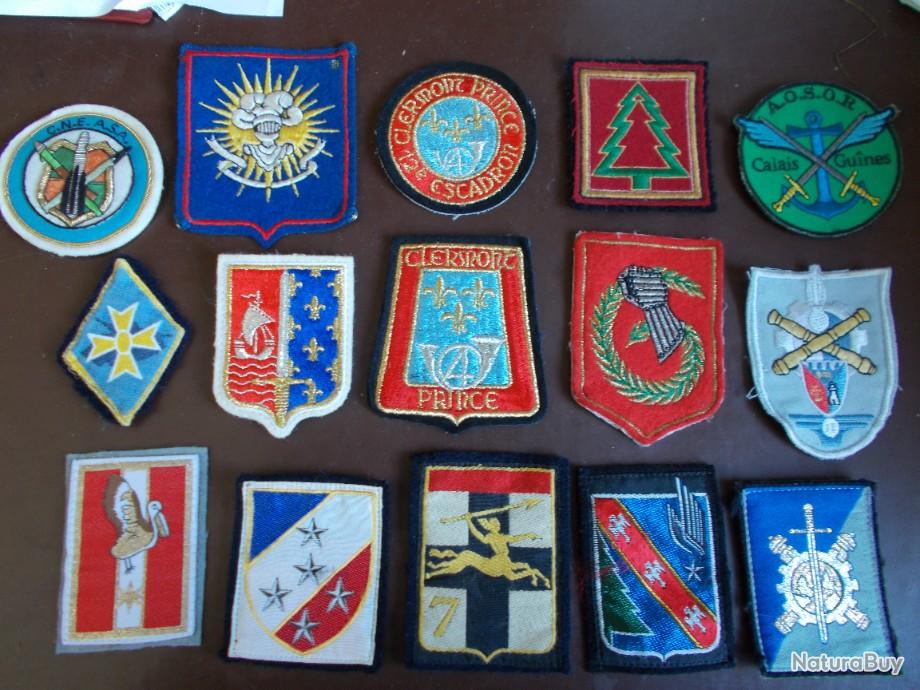 LOT D INSIGNES MILITAIRES EN TISSUS - Insignes en tissu - Patchs (14751163