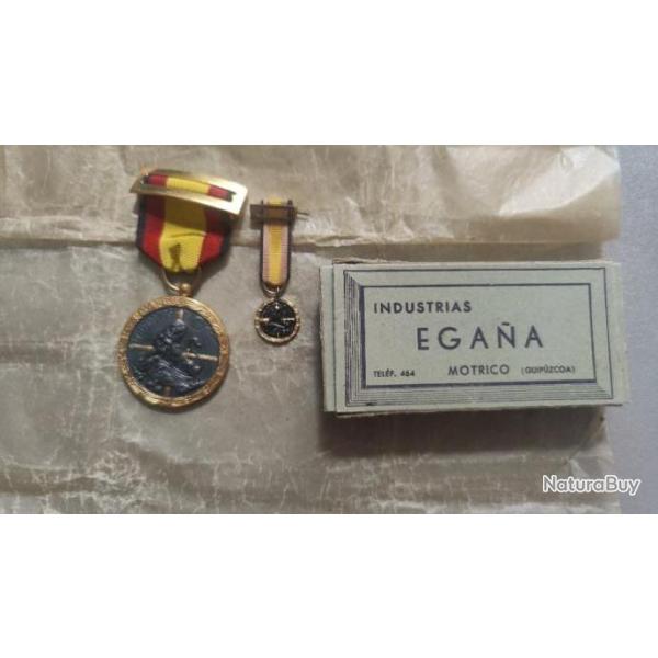 M�daille de la guerre civil d'Espagne "Franco 1936" avec sa mignature et boite