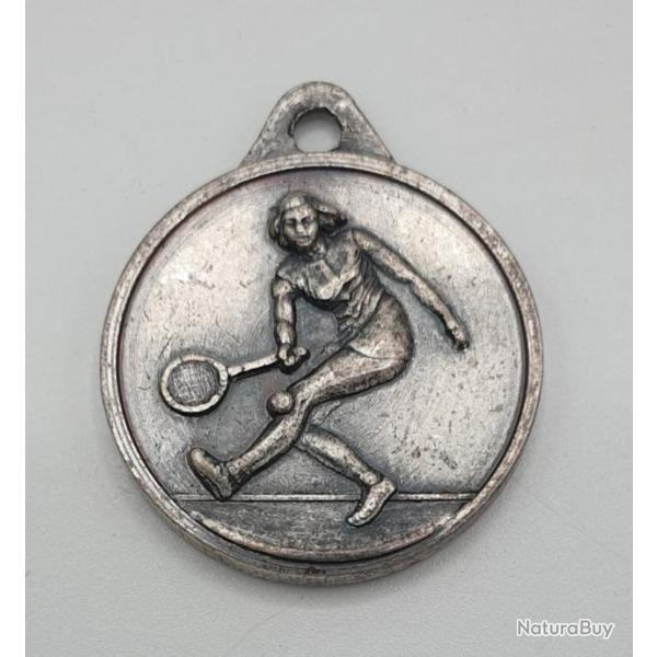 M�daille d'argent "Tennis" f�minin .