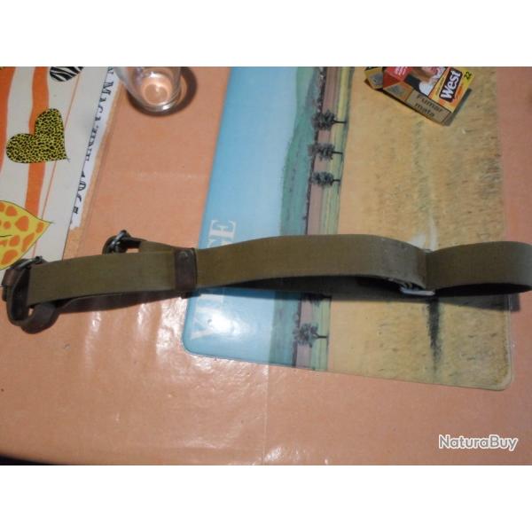 BRETELLE POUR  FUSIL NAGANT BON ETAT..