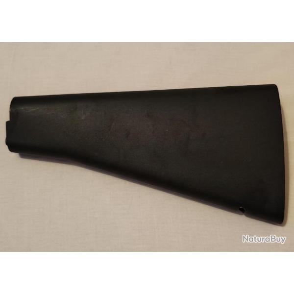 Crosse originale de M16A1 et reproduction Brownells