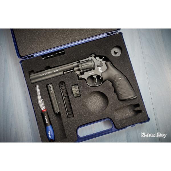 Smith & Wesson 586 UMAREX Co2 calibre 4,5mm diabolo canons 6 et 4 pouces en mallette compl�te.