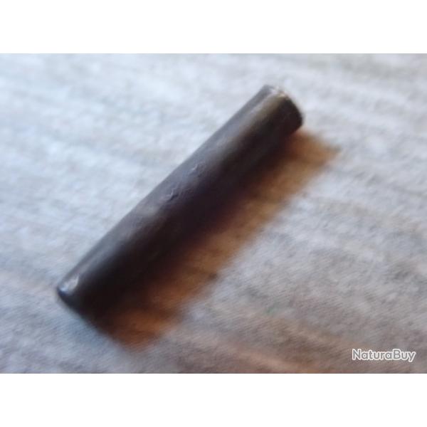 Axe, goupille pour arme. L : 17,4 mm. � 3,1 mm