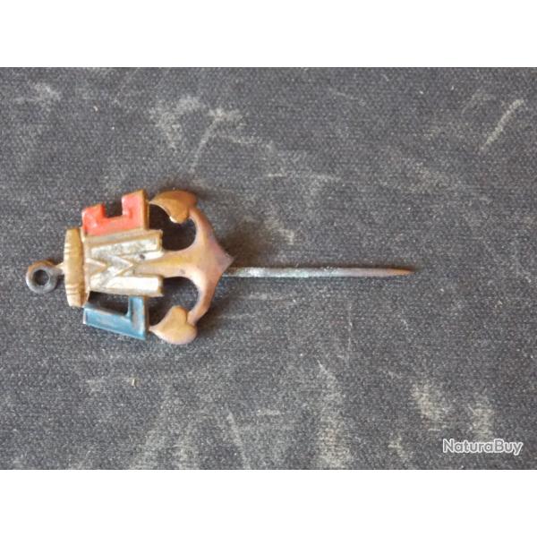 EPINGLE A CRAVATE OU de blason - L.M.C - LIGNE MARITIME COLONIALE