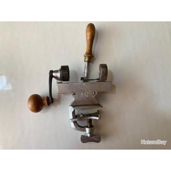 SERTISSEUR CAL 16   N� 62