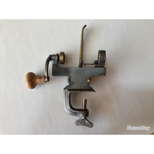 SERTISSEUR CAL 16   N� 63