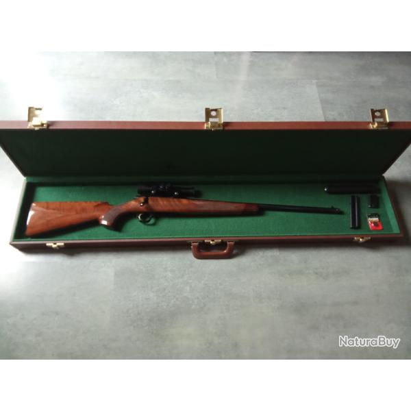 Ensemble carabine A Bolt 22 LR �quip�e.