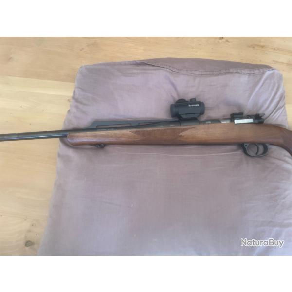 carabine � verrou voere calibre 9.3x62 plus rail mont� avec point rouge vendue sans point rouge