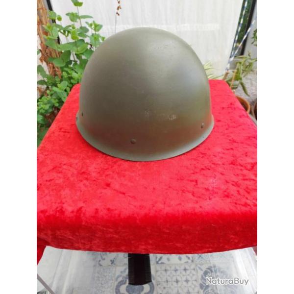 Casque Sudois modle 37/65.  Intrieur en cuir et tissus.